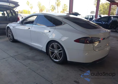 2013 Tesla Model S from USA, damaged, VIN 5YJSA1CN2DFP05943